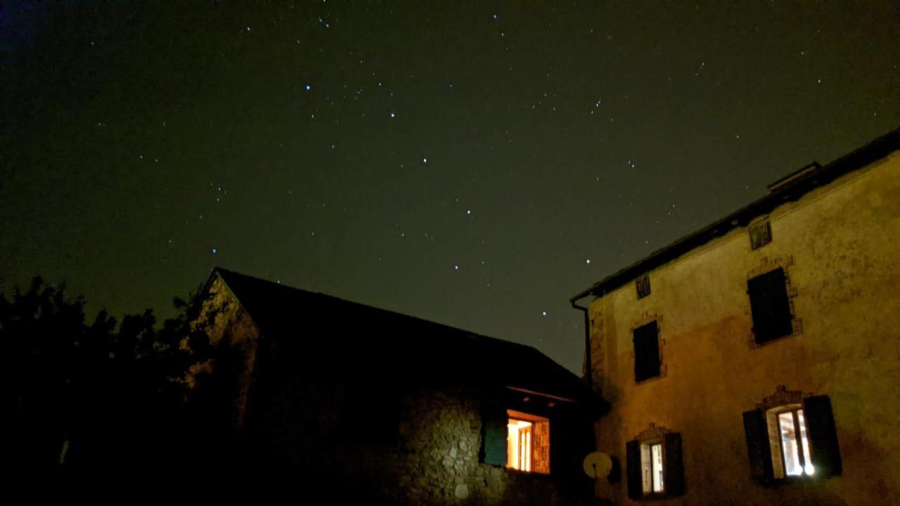 レ・ザングル La Ferme Des Astresヴィラ エクステリア 写真